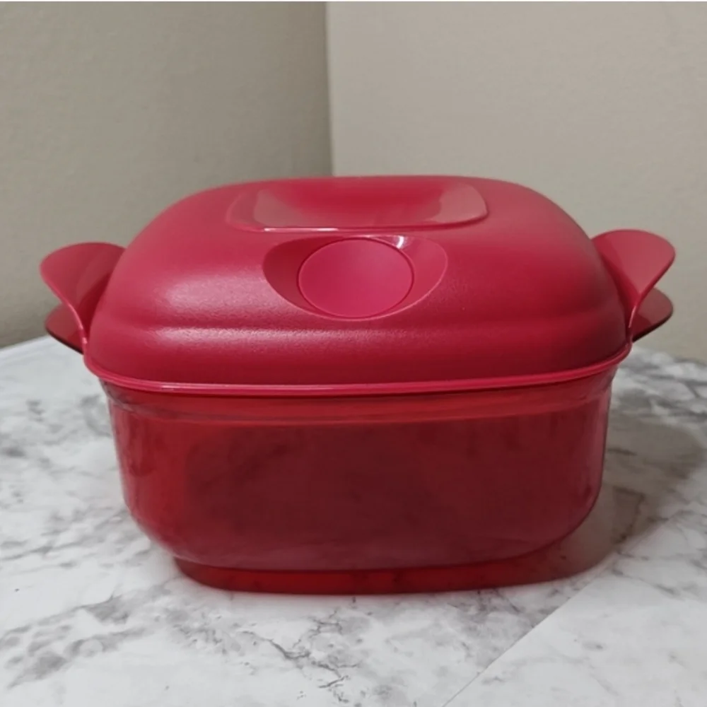 Tupperware Vent 'N Serve Red 1.2L Microwave Square Dish with Vented Lid